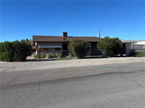 1095 Holly St, Bullhead City, AZ 86442