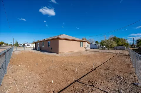 Exterior - 2800 E Lass Ave, Kingman, AZ 86409 photo 13 of 14