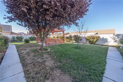 Exterior - 3793 E Ames Ave, Kingman, AZ 86409 photo 6 of 9