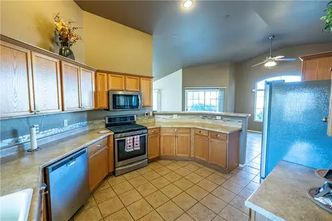 Kitchen - 3793 E Ames Ave, Kingman, AZ 86409 photo 1 of 2