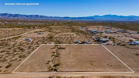 tbd S Drake Rd, Golden Valley, AZ 86413