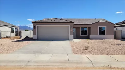 3372 E Cane Dr, Kingman, AZ 86409