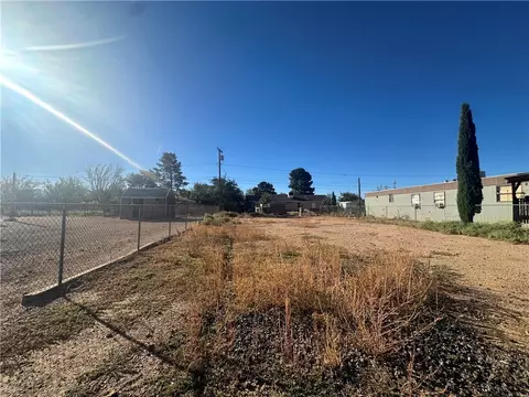 3570 E Ryan Ave, Kingman, AZ 86409