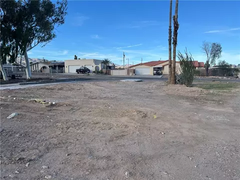 1461 Marina Parkway Dr, Bullhead City, AZ 86442