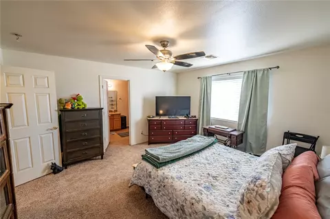 Bedroom - 3147 E Thompson Ave, Kingman, AZ 86409 photo 1 of 5