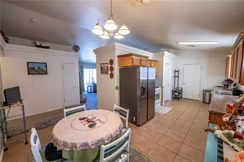 Entry Way - 3147 E Thompson Ave, Kingman, AZ 86409 photo 1 of 2