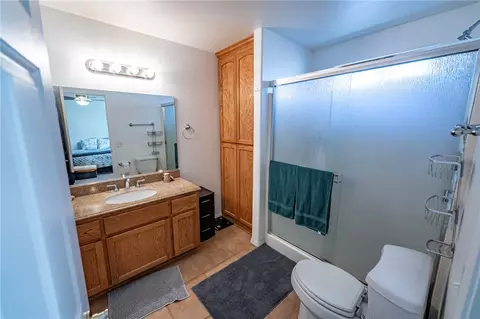 Bath - 3147 E Thompson Ave, Kingman, AZ 86409 photo 1 of 2