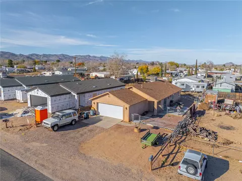 View/Area - 3147 E Thompson Ave, Kingman, AZ 86409 photo 2 of 8