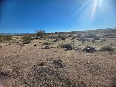 tbd Frontage Rd, Yucca, AZ 86438