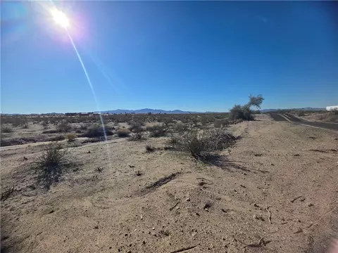 tbd Frontage Rd, Yucca, AZ 86438 photo 5