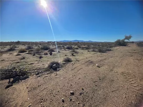 tbd Frontage Rd, Yucca, AZ 86438 photo 2