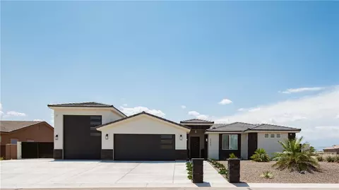6393 S Via De Oro, Fort Mohave, AZ 86426