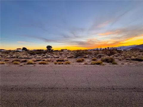 7076 E Agua Fria Dr, Kingman, AZ 86401