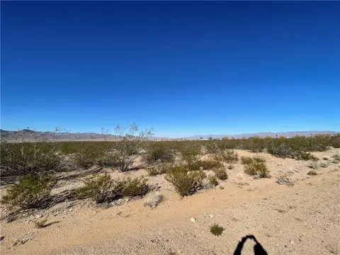 8799 N Ironwood Dr, Kingman, AZ 86401
