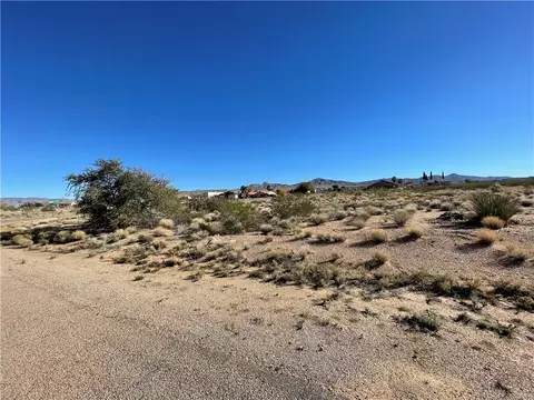 9230 Rio Verde Dr, Kingman, AZ 86401