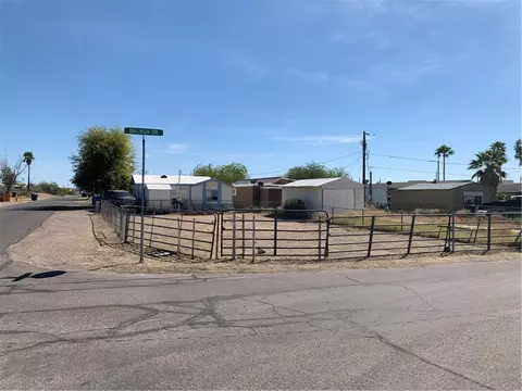2082 Balboa Dr, Bullhead City, AZ 86442