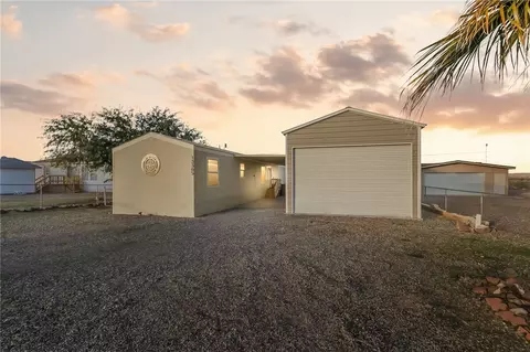 13365 S Alturas Rd, Topock, AZ 86436