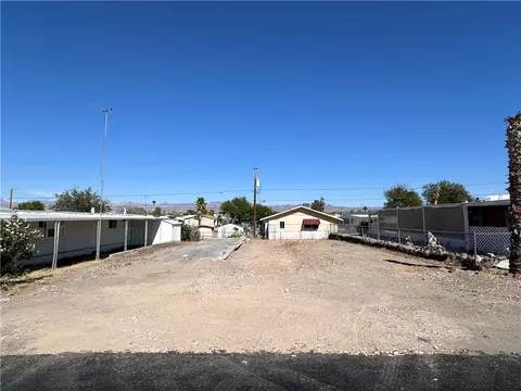 1832 Clearwater Dr, Bullhead City, AZ 86442
