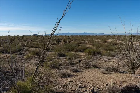 244-07 E 115 E High St, Yucca, AZ 86438 photo 7