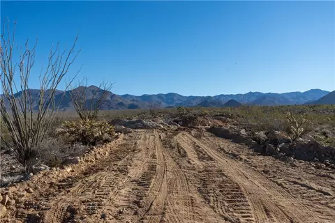 244-07 E 115 E High St, Yucca, AZ 86438 photo 3