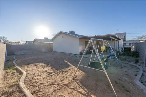 Exterior - 2520 Ashfork Ave, Kingman, AZ 86401 photo 3 of 9