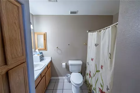 Bath - 2520 Ashfork Ave, Kingman, AZ 86401 photo 1 of 3