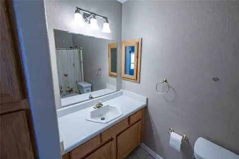 Bath - 2520 Ashfork Ave, Kingman, AZ 86401 photo 3 of 3