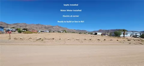 306-02 N 123d N Bibo Rd, Golden Valley, AZ 86413
