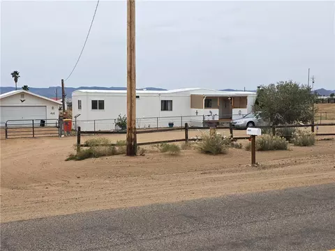 3325 N Bacobi Rd, Golden Valley, AZ 86413