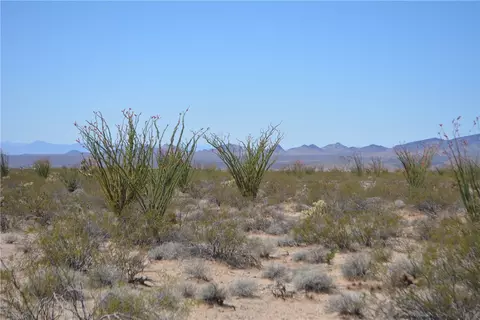 207-17 S 199 Lot 199 S Cortaro Rd, Yucca, AZ 86438