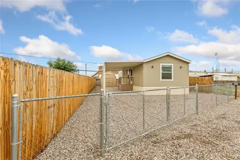 964 Harbor Dr, Bullhead City, AZ 86442
