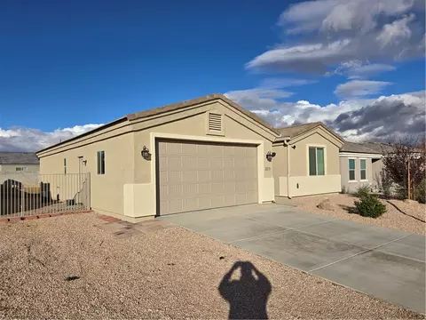 Exterior - 2579 Estrella Vis, Kingman, AZ 86409 photo 5 of 5