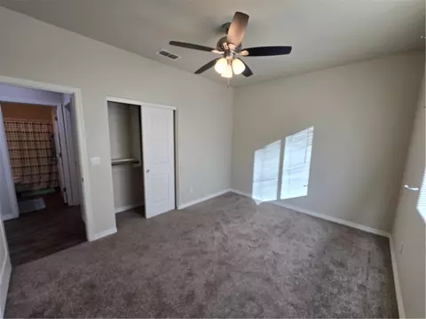 Bedroom - 2579 Estrella Vis, Kingman, AZ 86409 photo 2 of 7