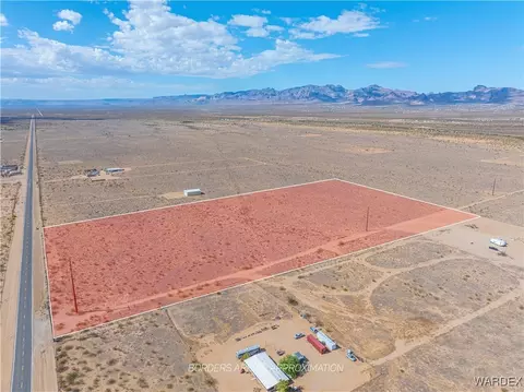 000 Colorado Rd, Golden Valley, AZ 86413