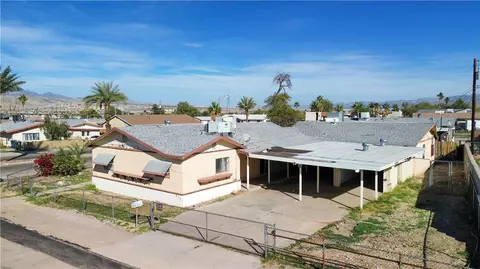 875 Coral Reef Dr, Bullhead City, AZ 86442