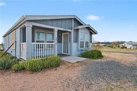 3058 W Carmichael Rd, Golden Valley, AZ 86413