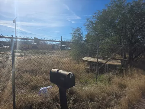 3724 E Lum Ave, Kingman, AZ 86409 photo 3