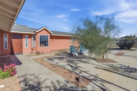 5713 W Crystal Dr, Golden Valley, AZ 86413