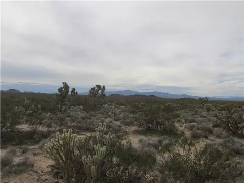 0 S Ernest Dr, Yucca, AZ 86438