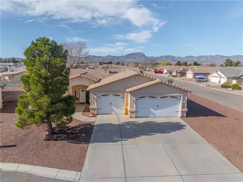 3954 E Snavely Way, Kingman, AZ 86409