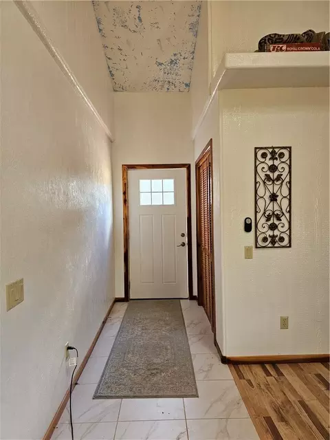 Entry Way - 10664 E Austin Loop, Kingman, AZ 86401 photo 1 of 2