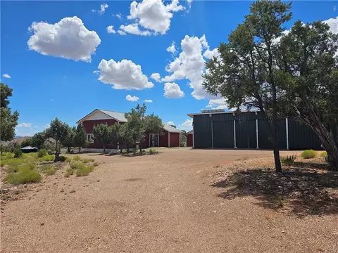 Exterior - 10664 E Austin Loop, Kingman, AZ 86401 photo 4 of 8