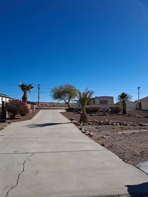 3180 Locust Blvd, Bullhead City, AZ 86429