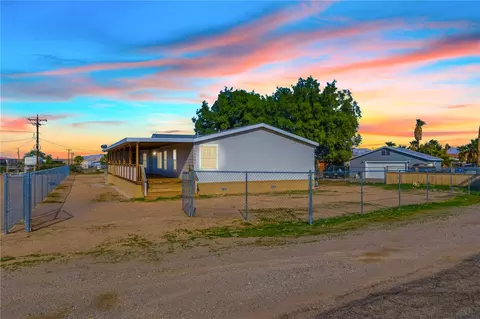 12587 S El Mirage Dr, Topock, AZ 86436