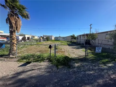1908 Granada Dr, Bullhead City, AZ 86442