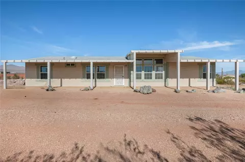3676 N Santa Maria Rd, Golden Valley, AZ 86413