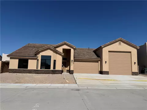 1317 E Placer Dr, Fort Mohave, AZ 86426
