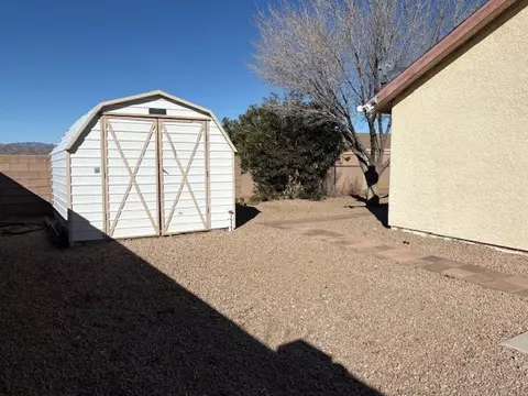 Exterior - 7024 E Stetson Dr, Kingman, AZ 86401 photo 11 of 15
