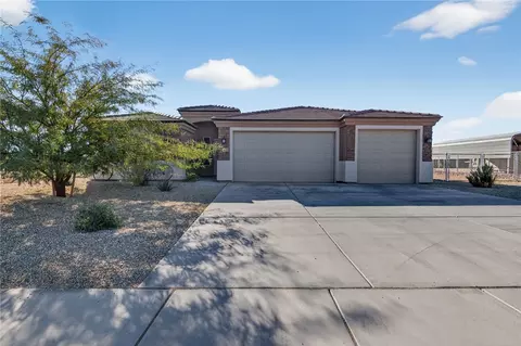 6696 W Brook Dr, Golden Valley, AZ 86413