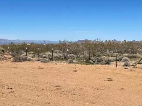 8 E Mary Dr, Yucca, AZ 86438 photo 28
